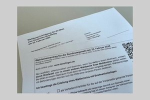 Muster Wahlbenachrichtigung. Zwei Bltter, schwarze Schrift auf weiem Untergrund