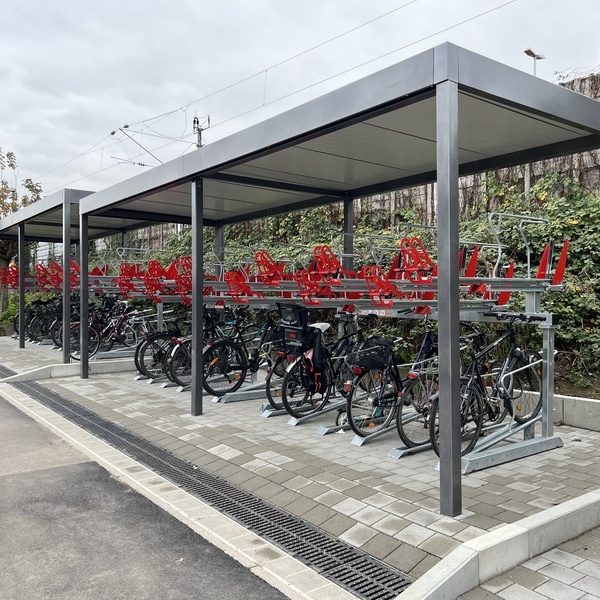 Neue berdachte Doppelstockparker im Spitalweg. Foto: Melanie Lackner, Gemeinde Denzlingen